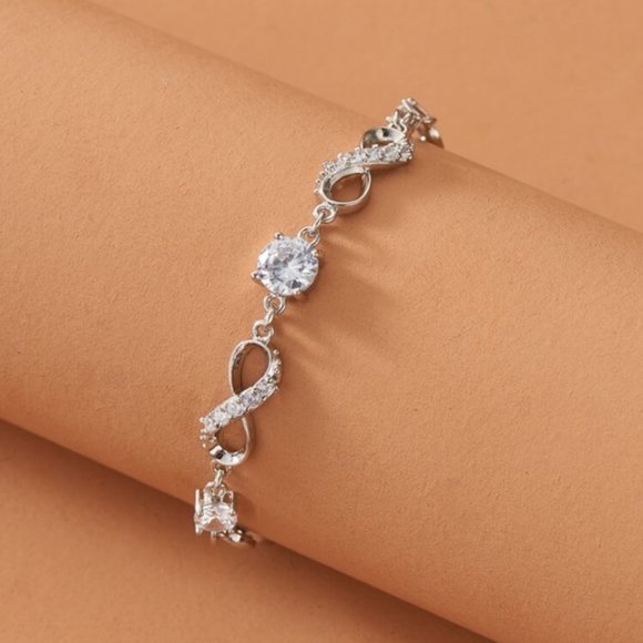 Eternal Brilliance Silver Infinity Bracelet - Picture 2 of 4